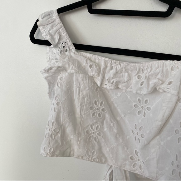 MINKPINK TIE BACK EYELET TOP - Picture 2 of 10